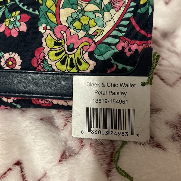 Vera Bradley wallet - Picture 8 of 8